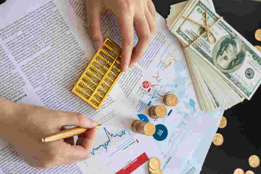 黃金葉小盒煙價格表(黃金葉小黃金煙多少錢一盒)